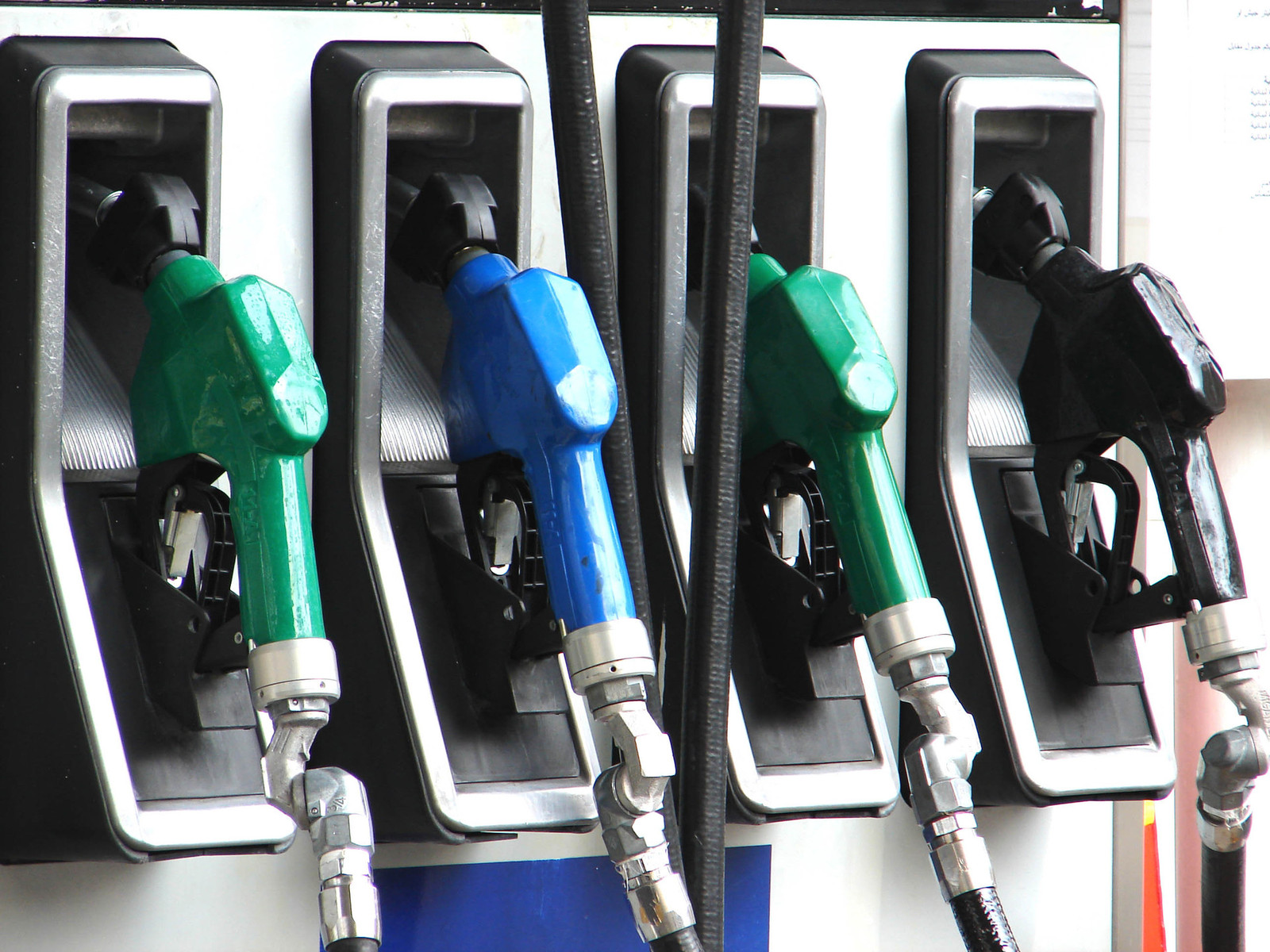 Welke bezine moet ik tanken? Het verschil tussen benzine E5 en E10
